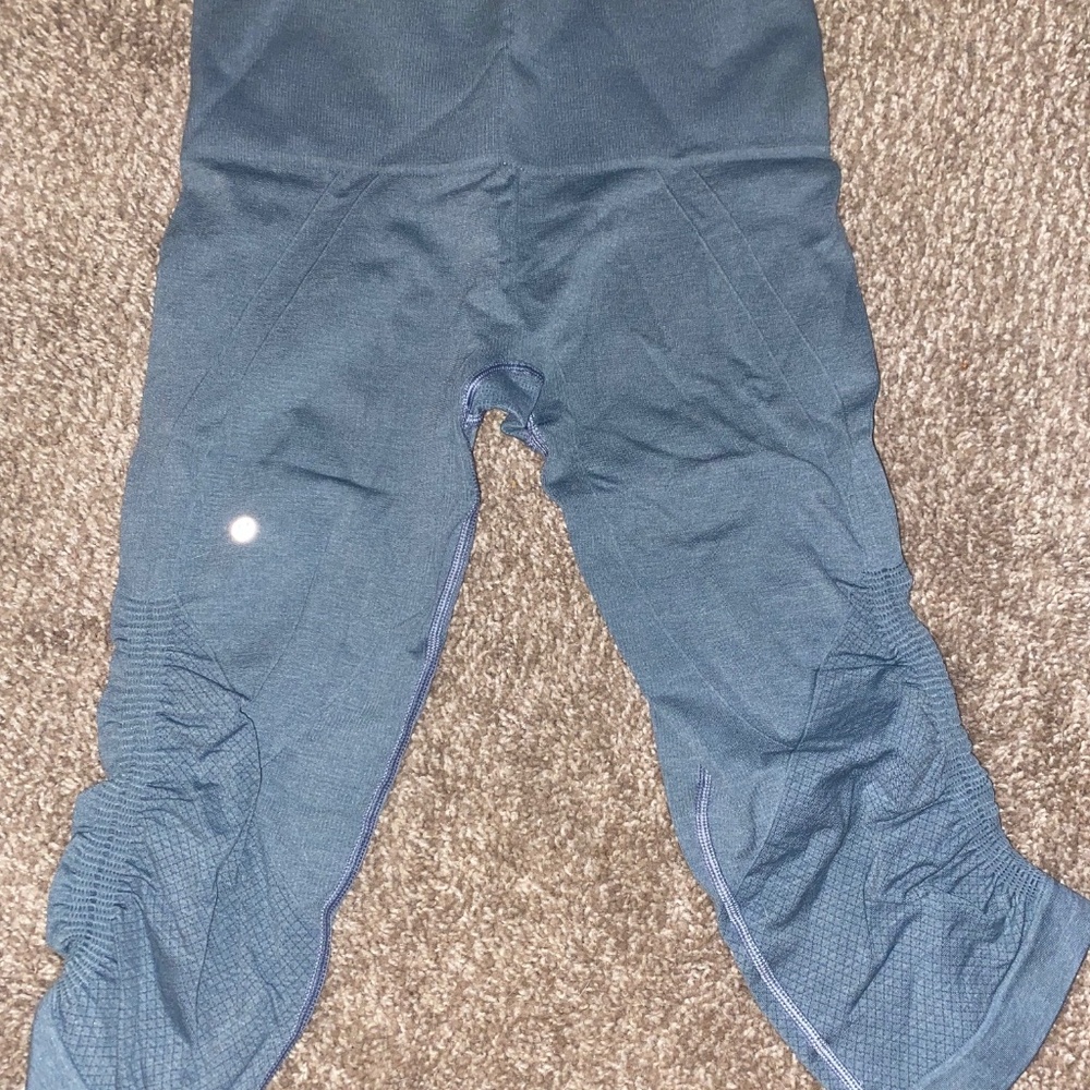 LULULEMON seamless flow leggings